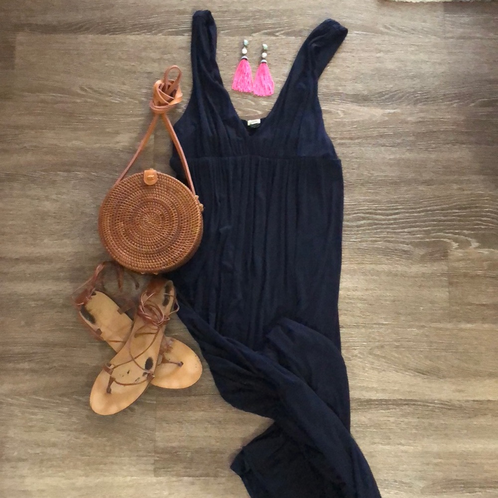 Maxi navy dress